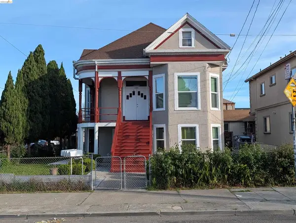 1086 66th St, Oakland, CA 94608