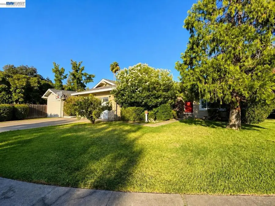 3120 Ozzie Court, Carmichael, CA 95608 - #2