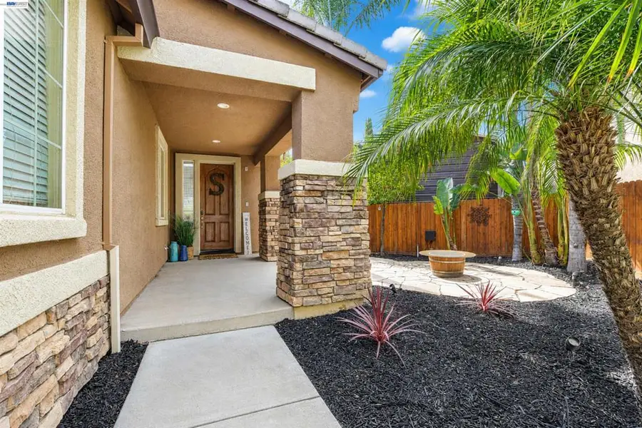 124 Tennyson Ct, Discovery Bay, CA 94505 - #3