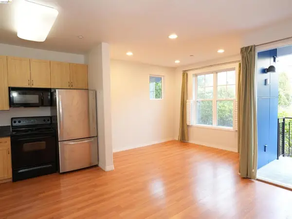 1121 40th Street #4202, Emeryville, CA 94608