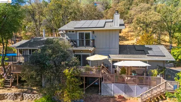14201 Hillview Ct, Sonora, CA 95370