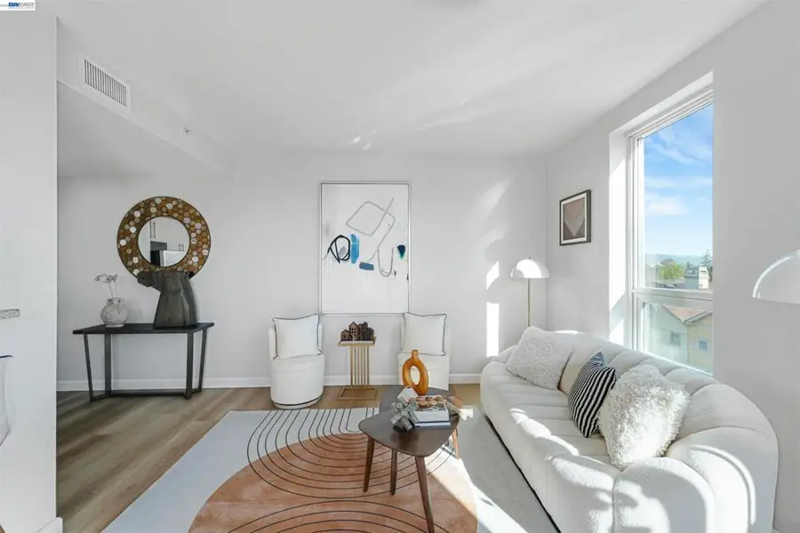 1375 Lick Ave #522, San Jose, CA 95110 - #2