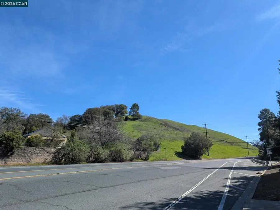 Vine Hill Way, Martinez, CA 94553 - #3