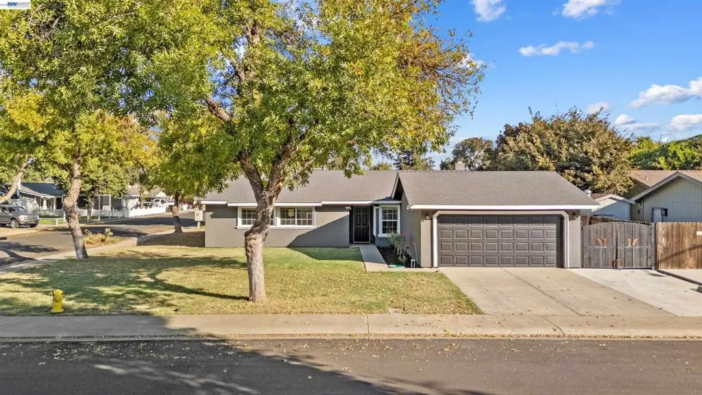 2713 Finlandia Ave, Modesto, CA 95358 - #1