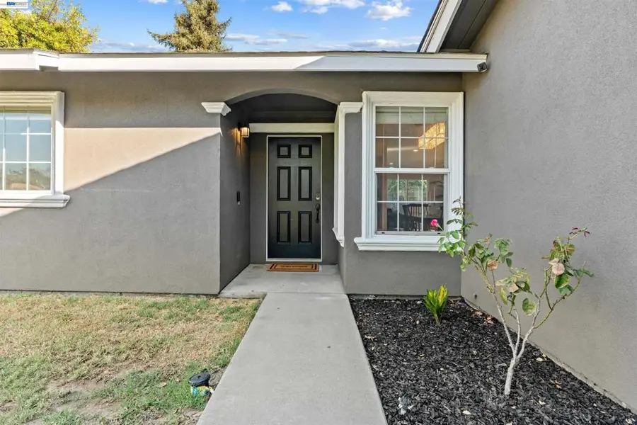 2713 Finlandia Ave, Modesto, CA 95358 - #2