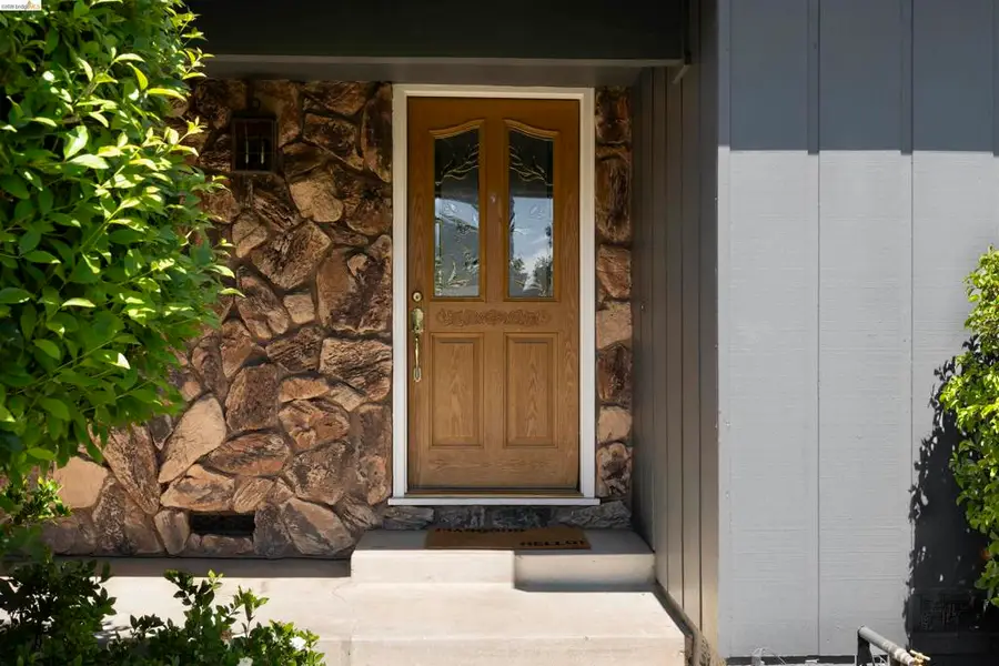 9107 Yount Court, Elk Grove, CA 95624 - #3