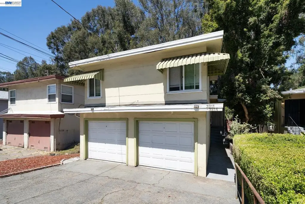 3211 Courtland Ave, Oakland, CA 94619 - #1