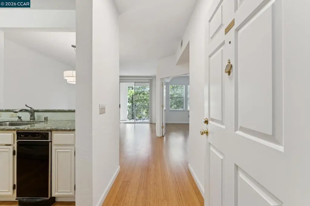 1860 Tice Creek #1214, Walnut Creek, CA 94595 - #1