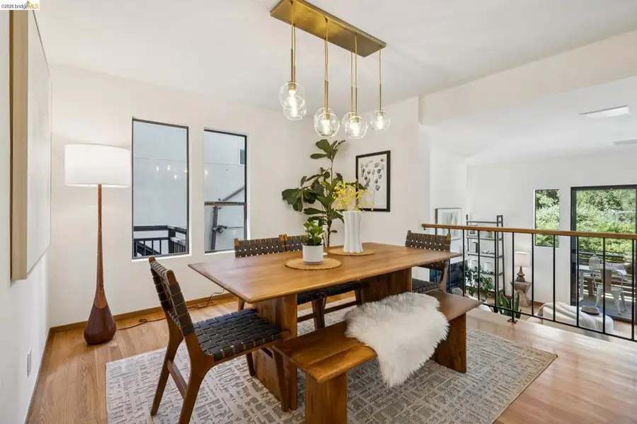 6474 Oakwood Dr, Oakland, CA 94611 - #3