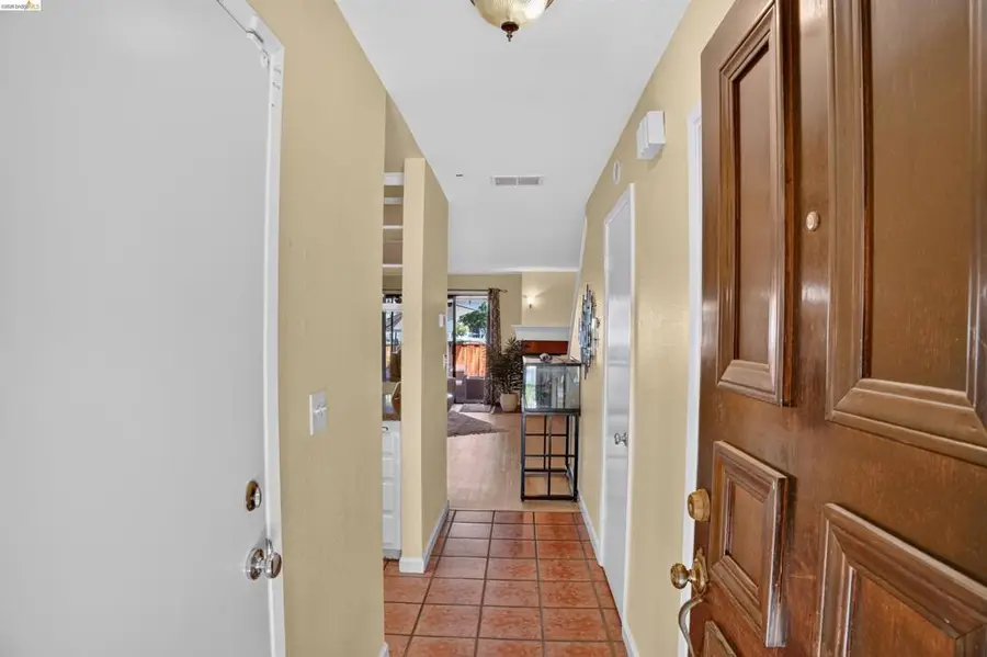 109 Peppermill Ln, Pittsburg, CA 94565 - #2