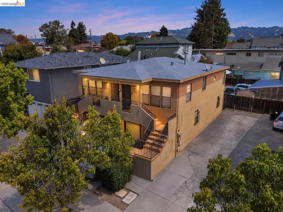1298 63rd St, Emeryville, CA 94608 - #2