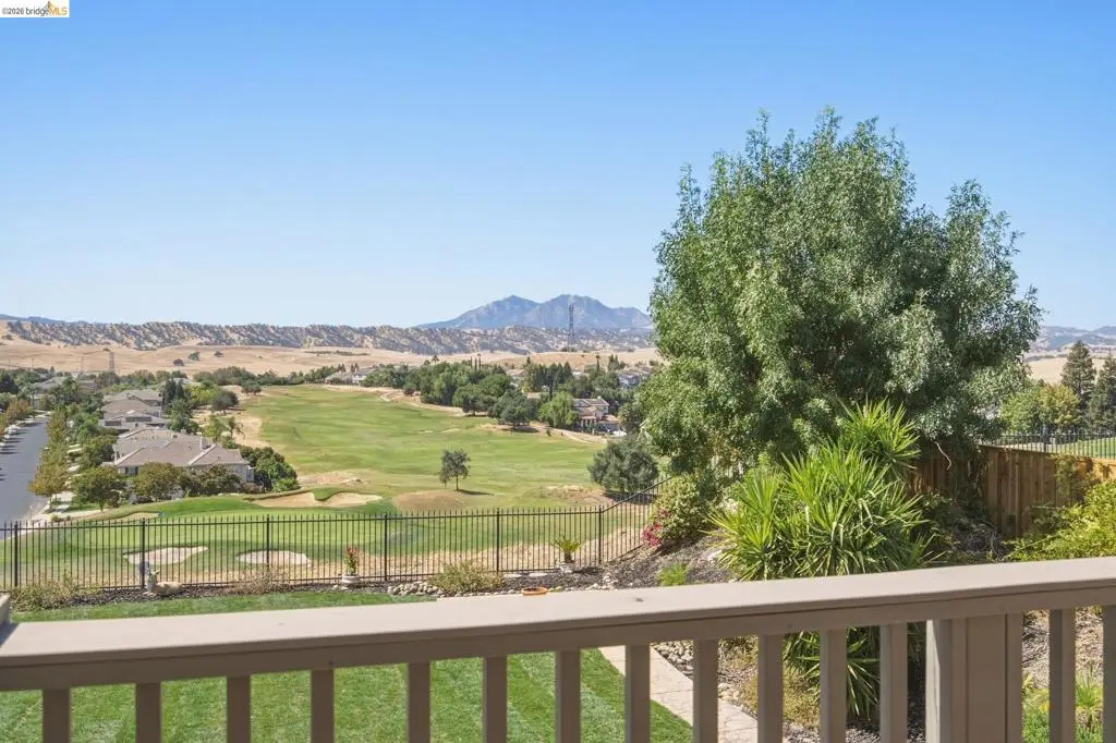 171 E Country Club Dr, Brentwood, CA 94513 - #1