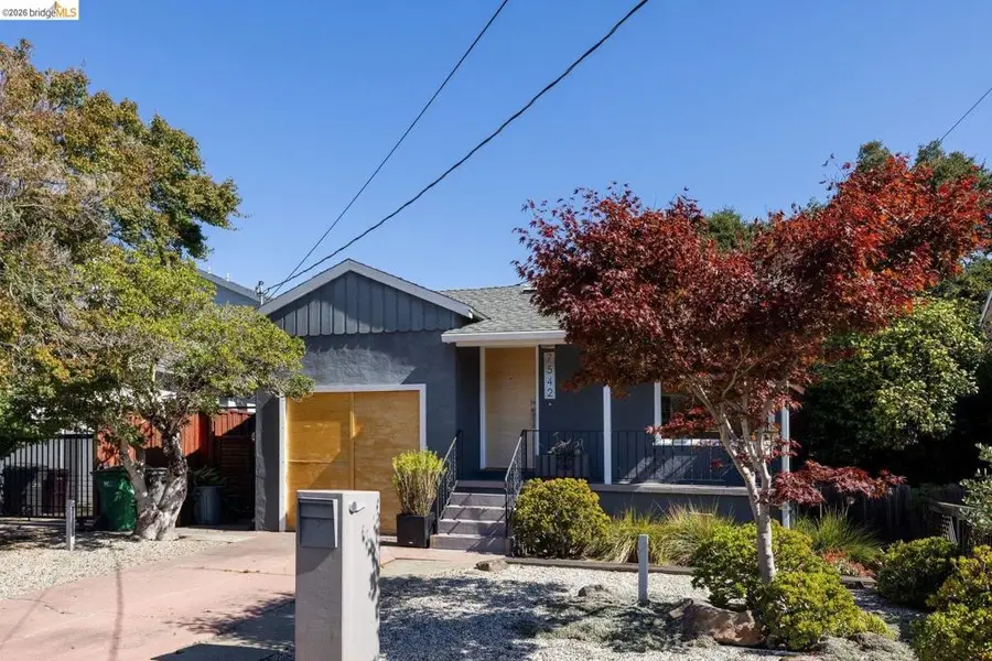 7542 Valentine St, Oakland, CA 94605 - #3