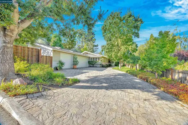 3237 Driftwood Dr, Lafayette, CA 94549
