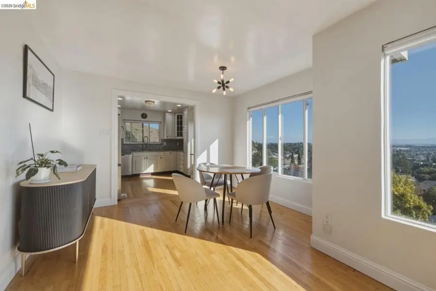 8011 Sunkist Dr, Oakland, CA 94605 - #3