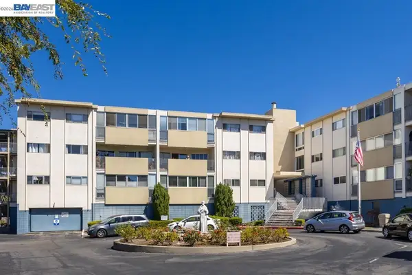 2137 Otis Dr #204, Alameda, CA 94501