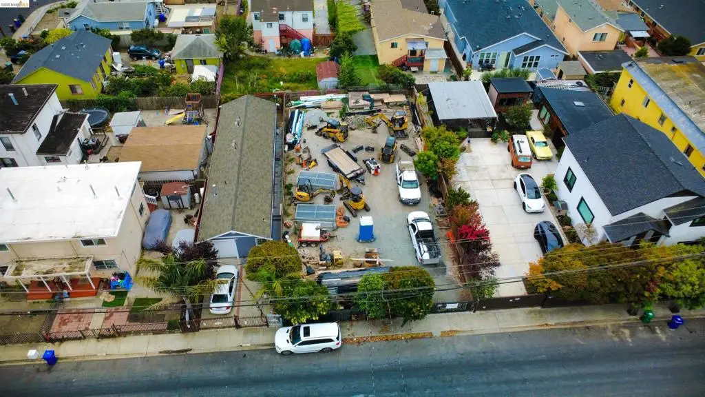 W Gertrude Ave, Richmond, CA 94801 - #1
