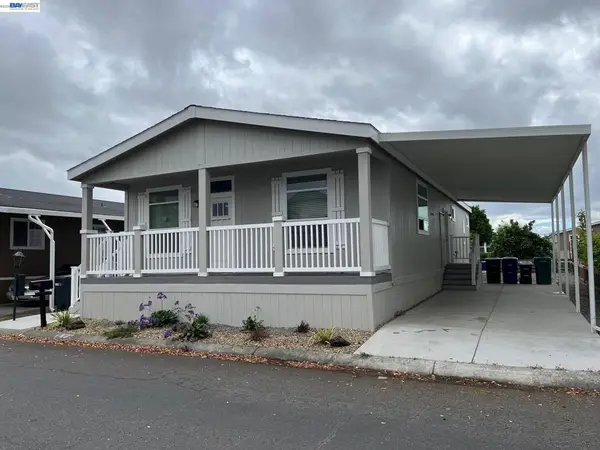 1422 Salamanca Ave #113, Hayward, CA 94544