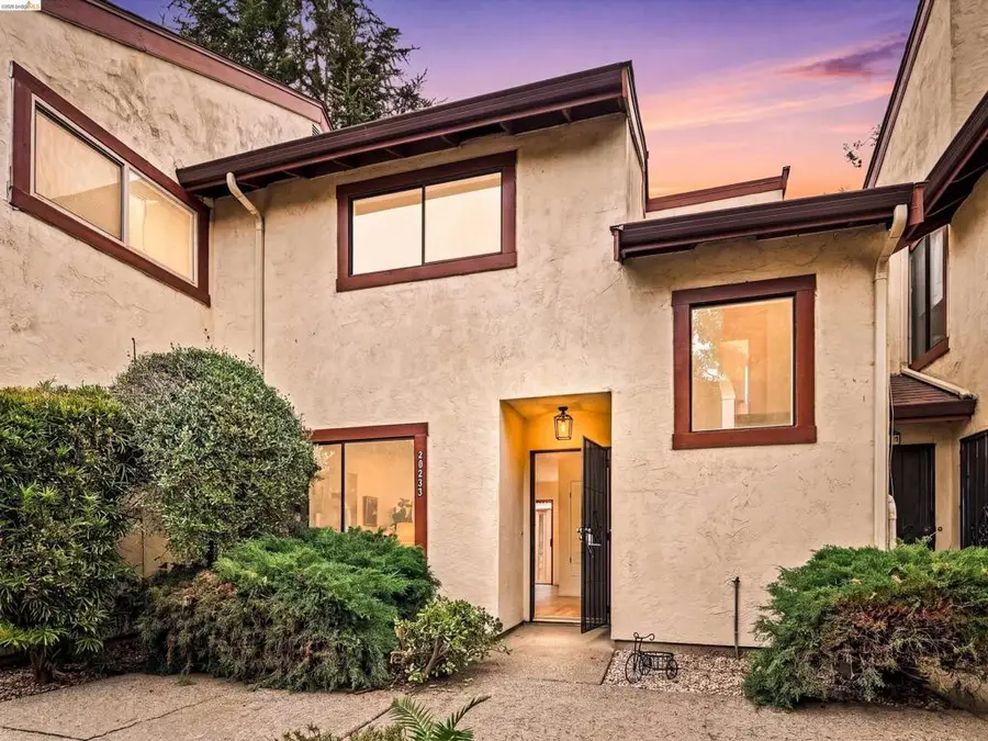 20223 Santa Maria Ave, Castro Valley, CA 94546 - #2