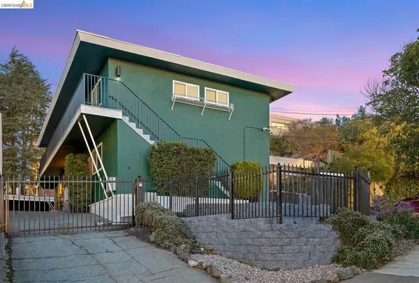 8 Whitmore Pl, Oakland, CA 94611