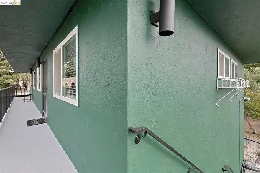 8 Whitmore Pl, Oakland, CA 94611 - #3