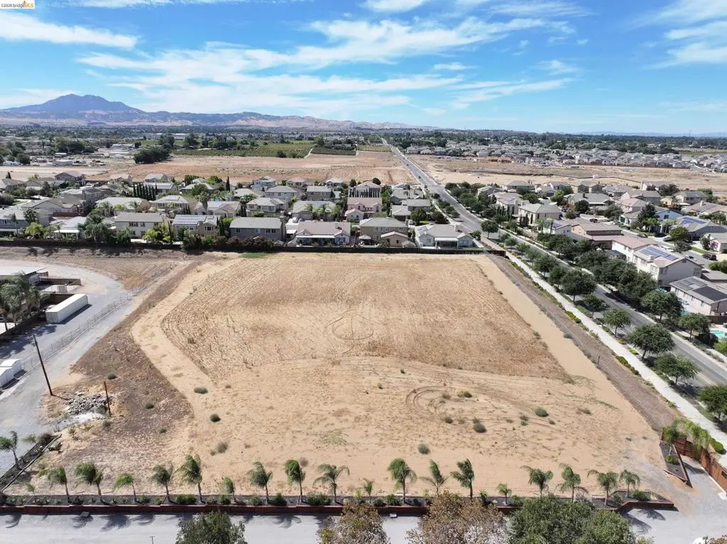 330 W Bolton Rd, Oakley, CA 94561 - #1