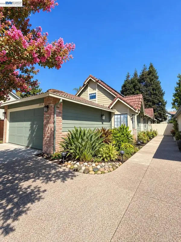 5520 Rainflower Dr, Livermore, CA 94551