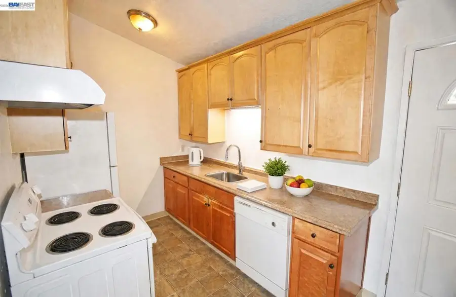 21379 Gary Dr #14, Hayward, CA 94546 - #3