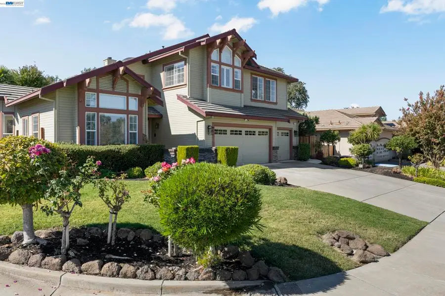 847 E Angela St, Pleasanton, CA 94566 - #2