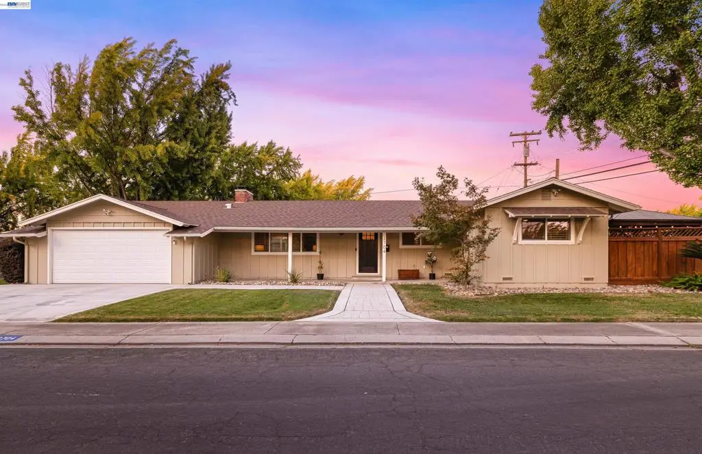 2704 Hampshire Lane, Modesto, CA 95350 - #1