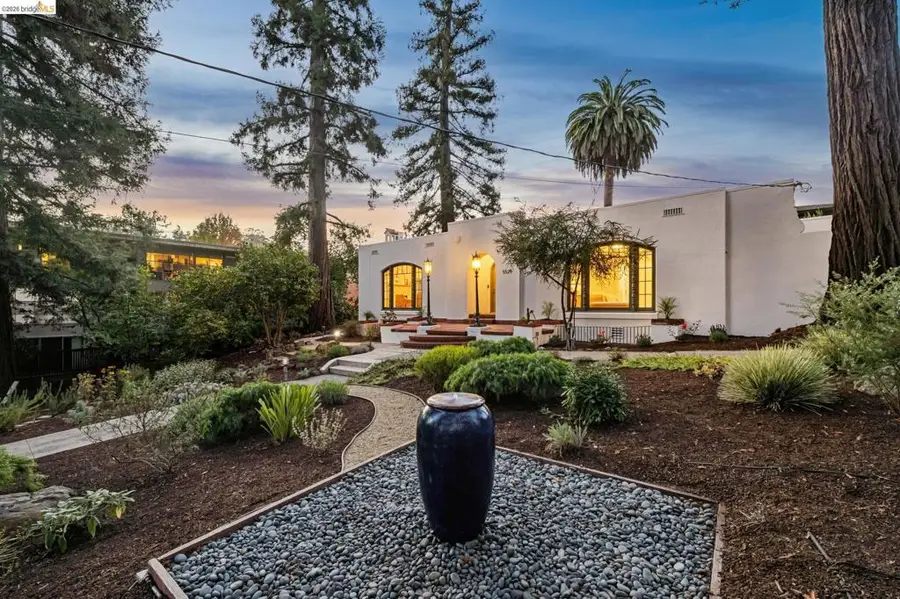 5529 Snake Rd, Oakland, CA 94611 - #3