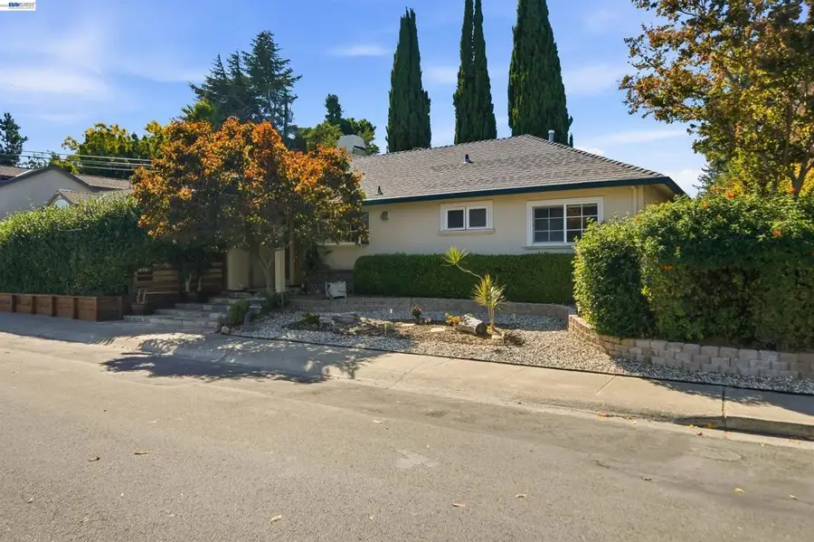 10561 Carver Dr, Cupertino, CA 95014 - #3