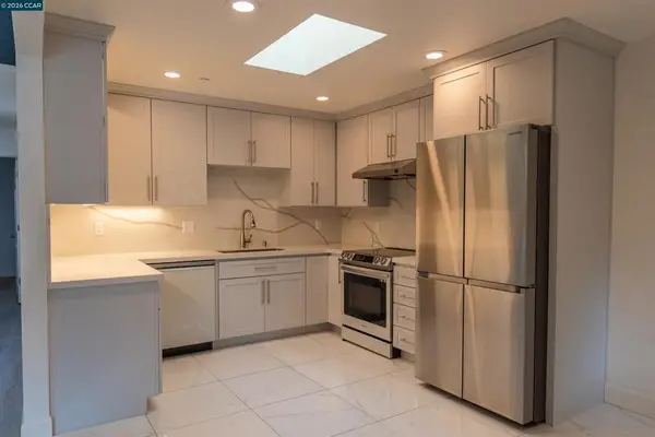 2371 Alta Garden Ln, Sacramento, CA 95825
