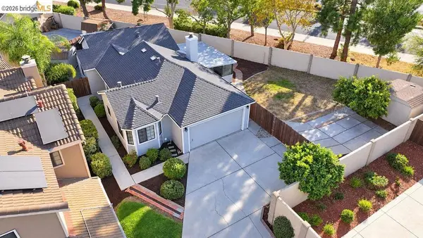 1953 Hamburg St, Oakley, CA 94561