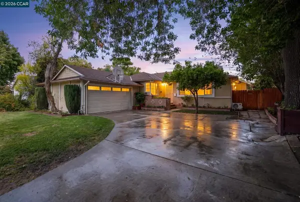 6422 Lubao Ave, Woodland Hills, CA 91367
