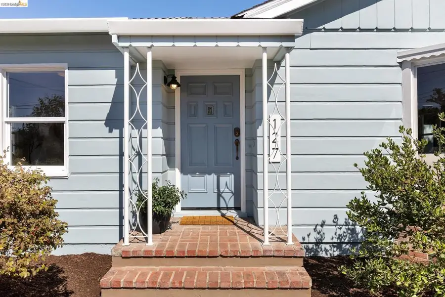 127 Covington St, Oakland, CA 94605 - #2