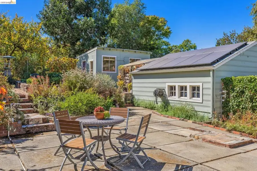7531 Greenly Dr, Oakland, CA 94605 - #2