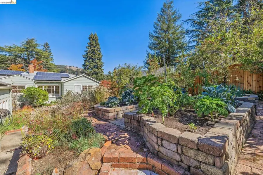 7531 Greenly Dr, Oakland, CA 94605 - #3