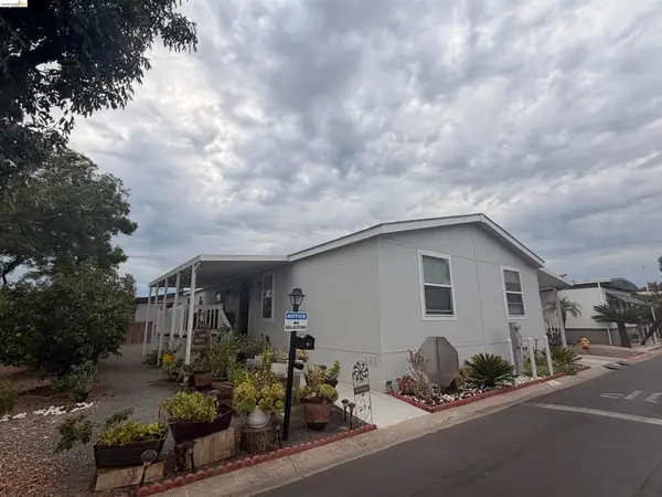 2700 E Valley Pkwy, Escondido, CA 92027