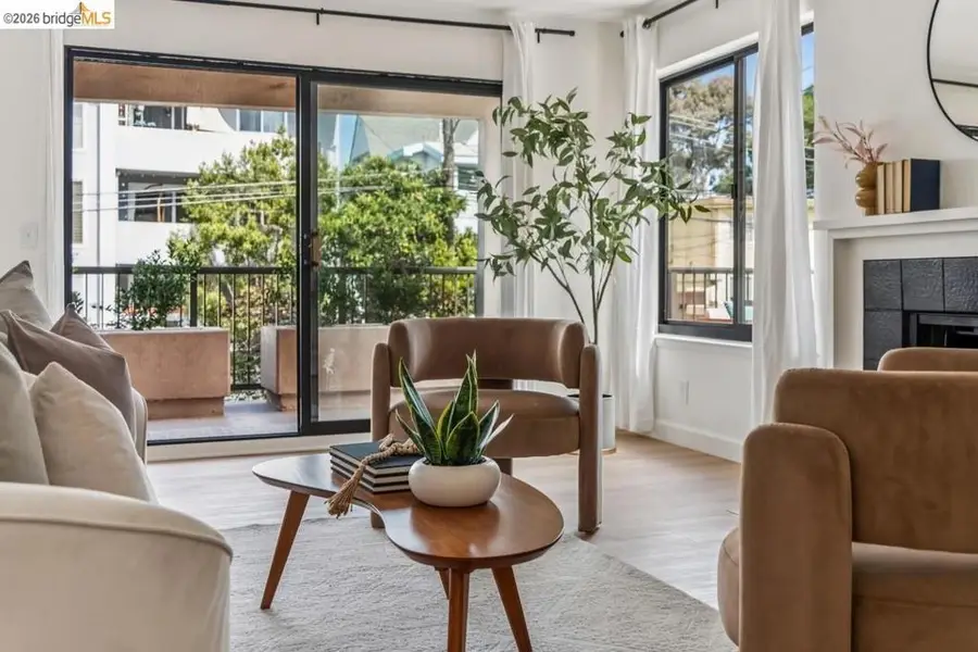 322 Hanover Ave #212, Oakland, CA 94606 - #3