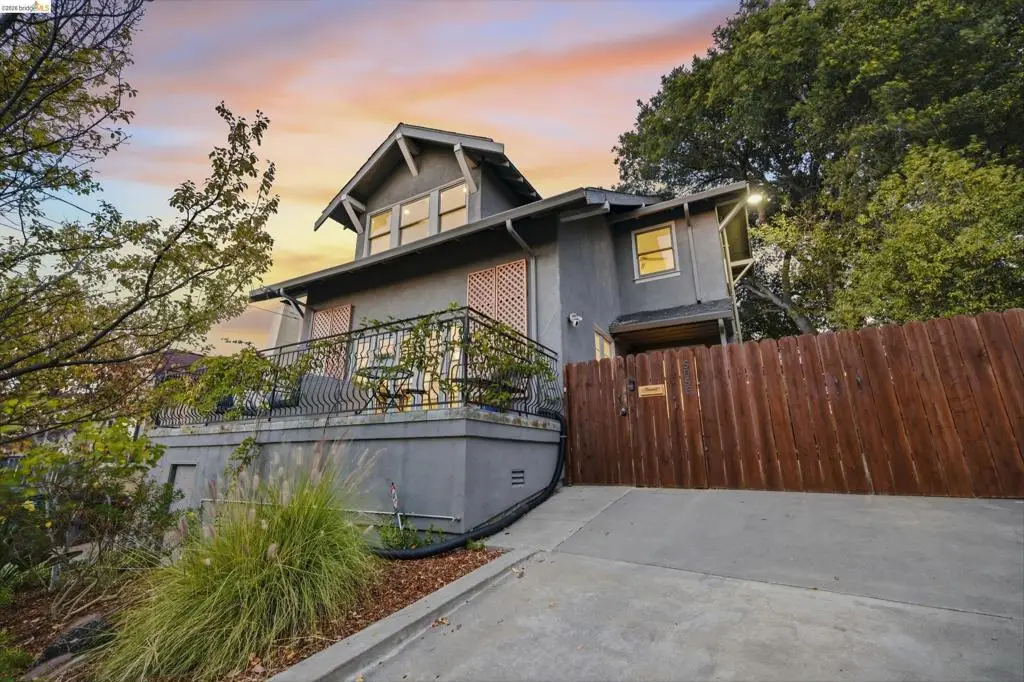 5056 Fairfax Ave, Oakland, CA 94601 - #1