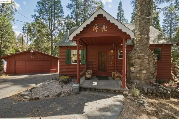 24381 Sierra Park Rd, Mi Wuk Village, CA 95346