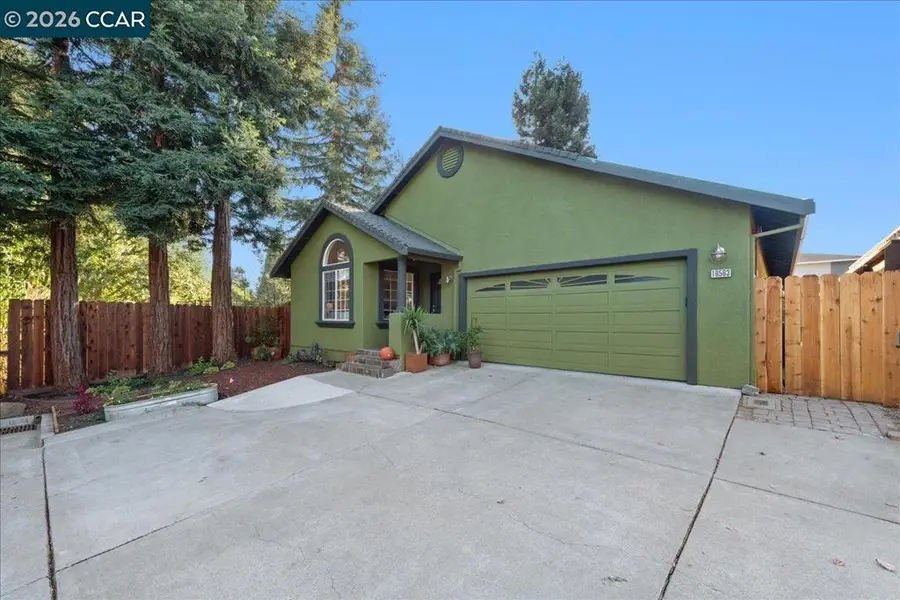 19563 Helen Pl, Castro Valley, CA 94546 - #2