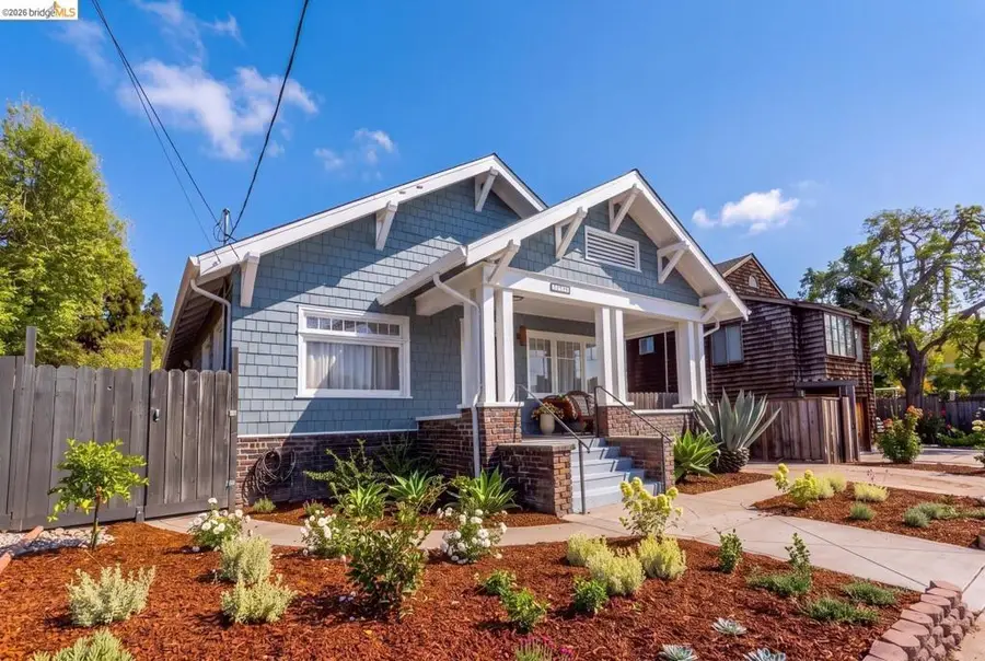 5726 Claremont, Oakland, CA 94618 - #2