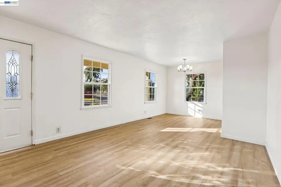 484 Phelps St, Oakland, CA 94603 - #3