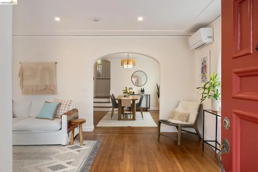 1221 Curtis St, Berkeley, CA 94706 - #2
