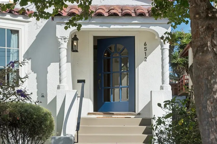 6512 Whitney St, Oakland, CA 94609 - #2