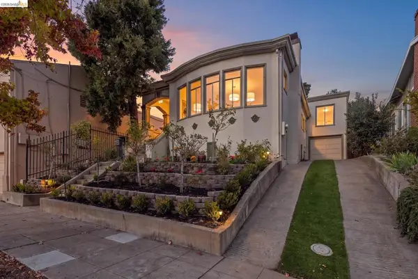 1322 E 38th St, Oakland, CA 94602