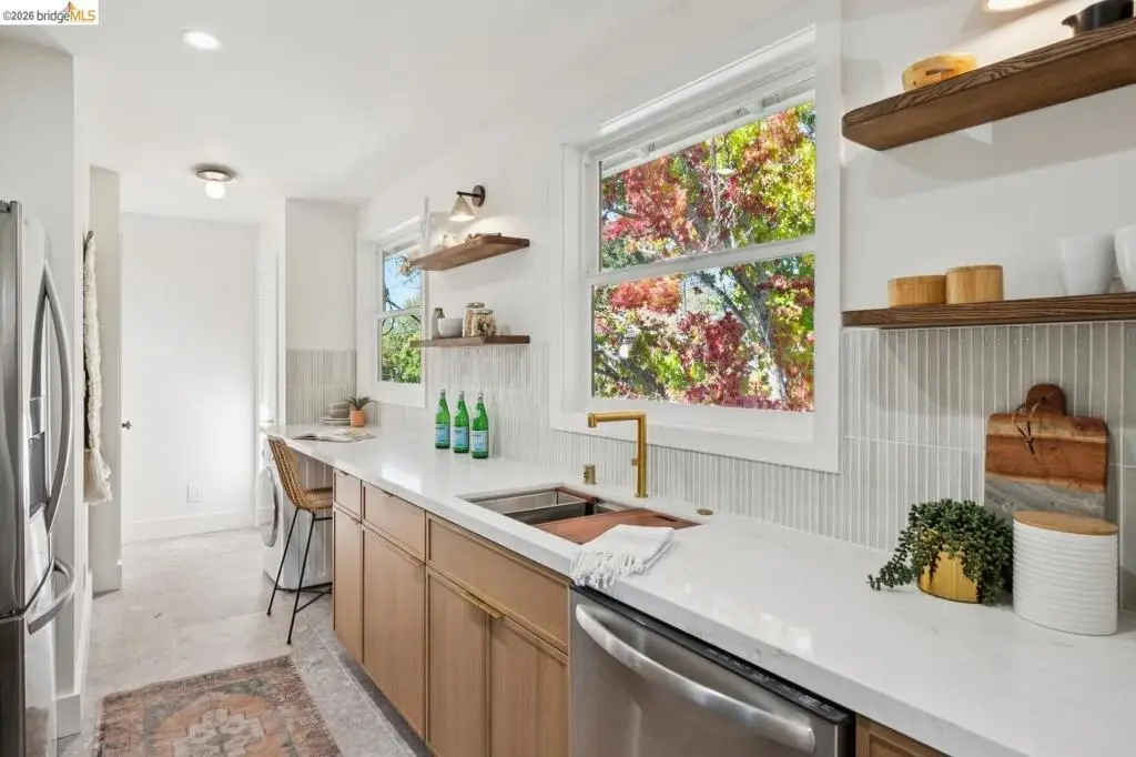 323 63rd Street #C, Oakland, CA 94618 - #1