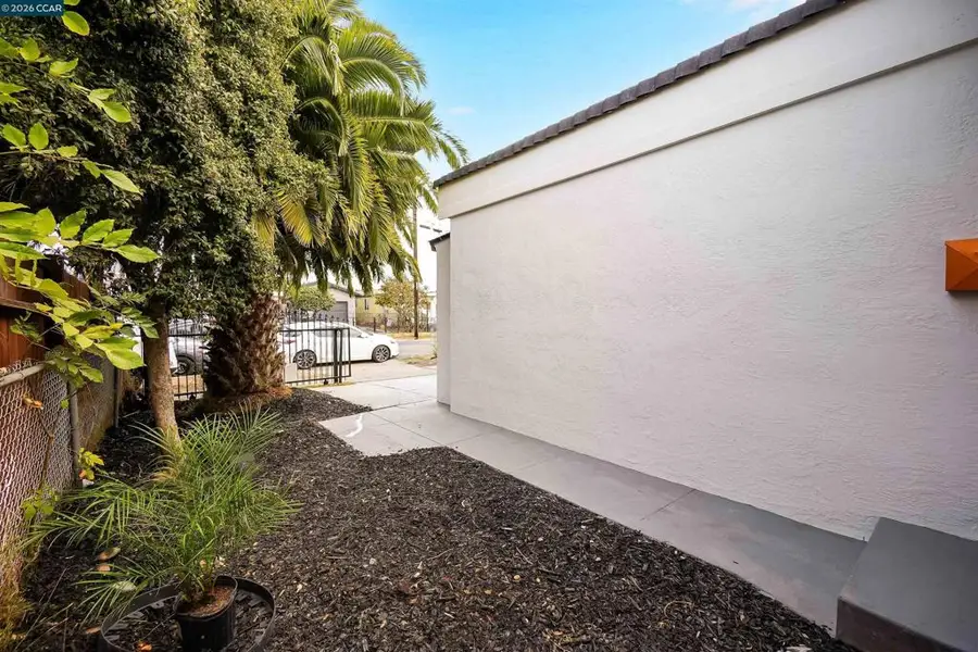 433 S 9th St, Richmond, CA 94804 - #3